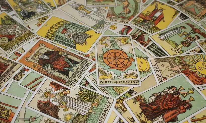 Easy Tarot Handbook